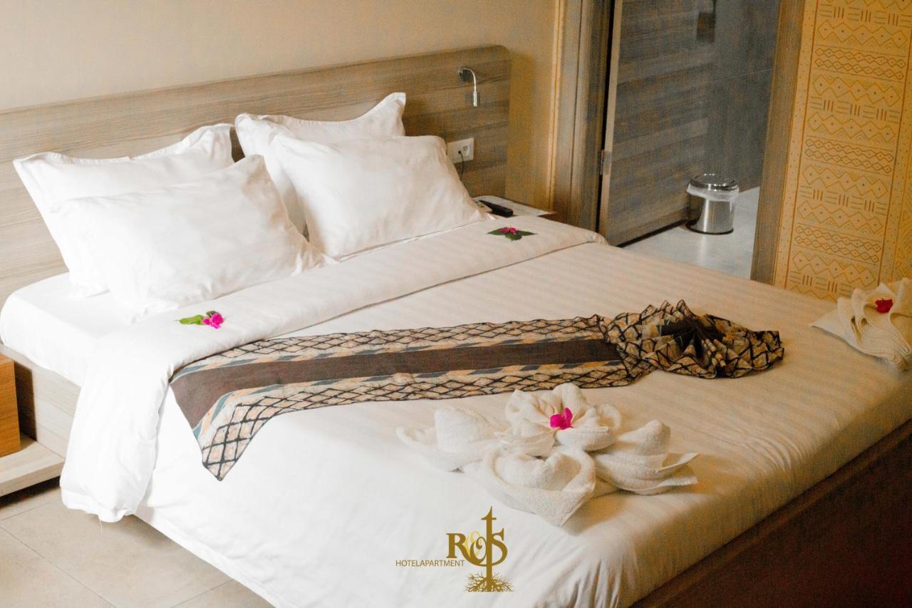 Roots Hotel Apartments Abidjan Exterior photo